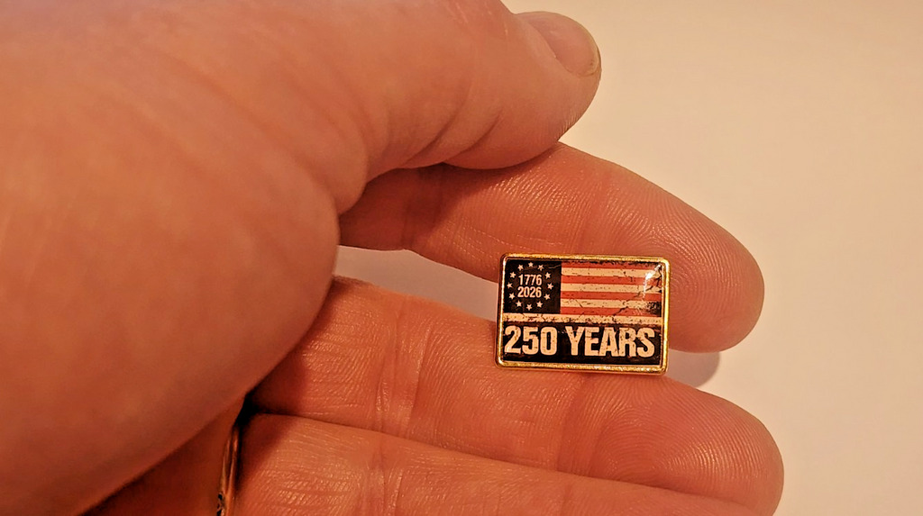 United States 250th Antiquated Lapel Brooch Hat Pin Patriotic Antiquated Look3