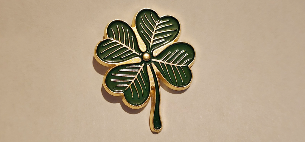 Lucky Four Leaf Clover Green And Gold Enamel Lapel Brooch Hat Pin0
