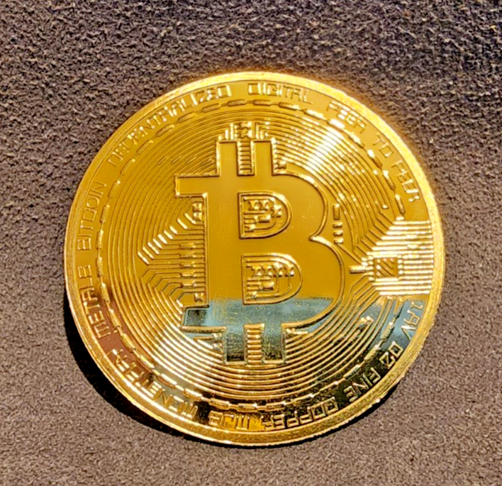 Set of Bitcoin Commemorative BTC Collectors Coin Gold & Silver Plated Coins1