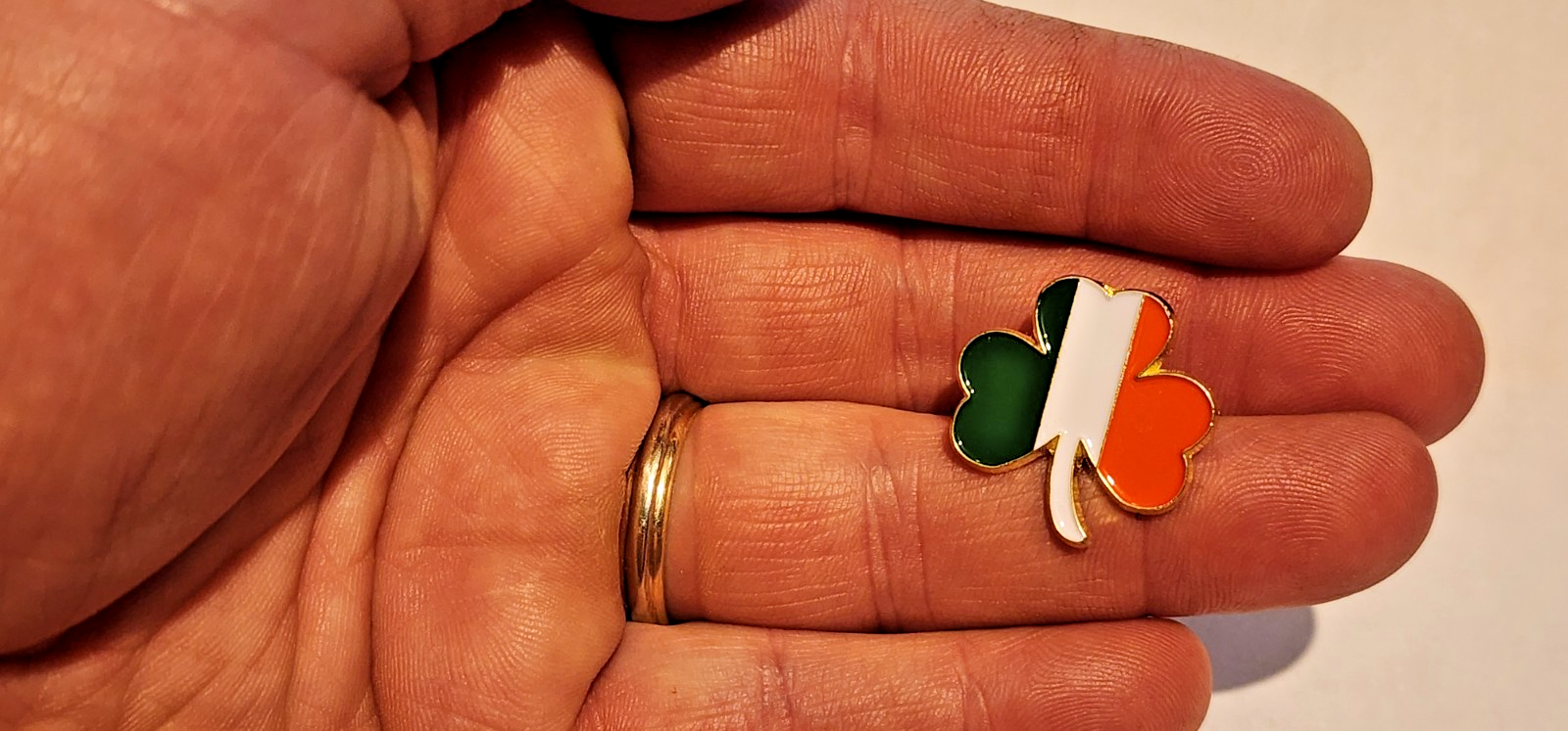 Three Leaf Clover Irish Pride/Heritage Colors (Orange, Green, White) Lapel Pin2