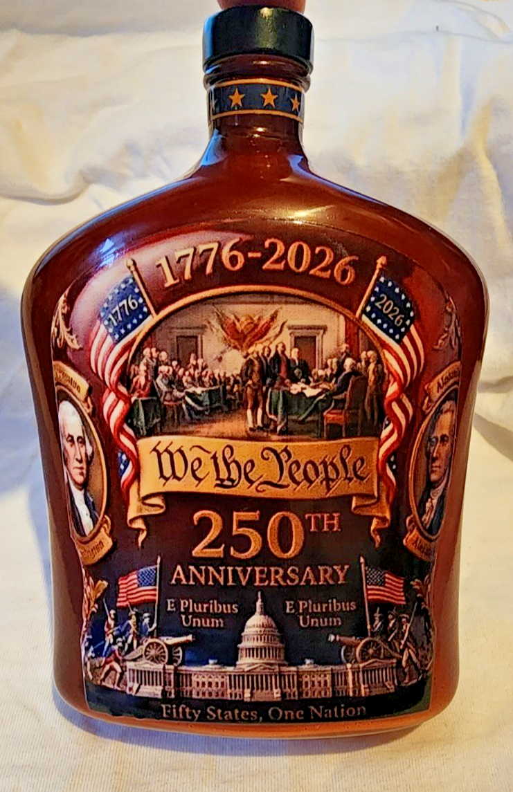 USA 250th Anniversary We The People Glass Flask 1776–2026 USA SELLER0