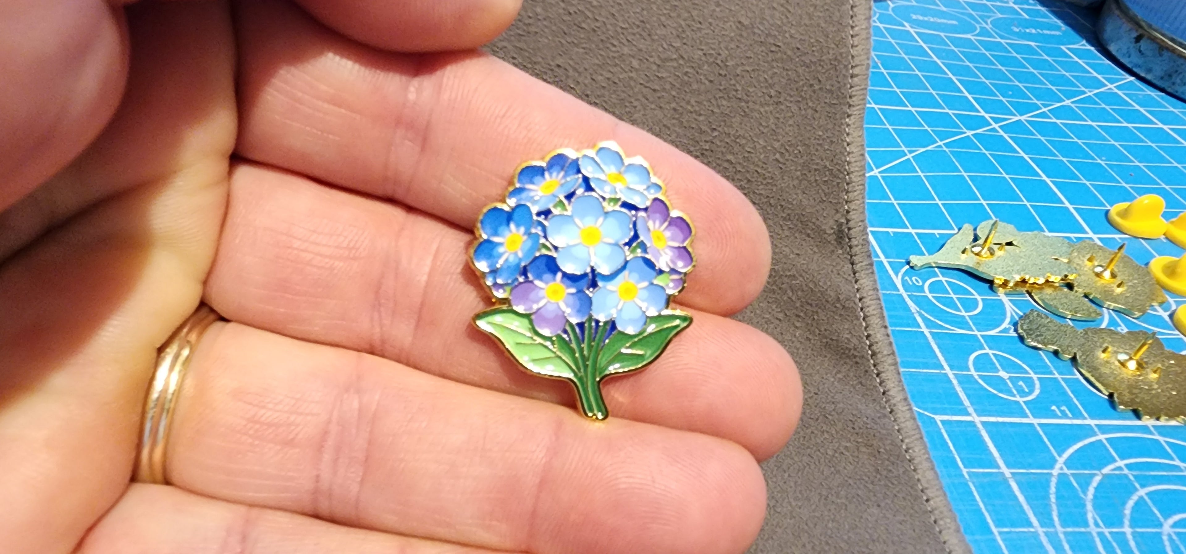 Set Of six various colorful flower Lapel Brooch Hat pins